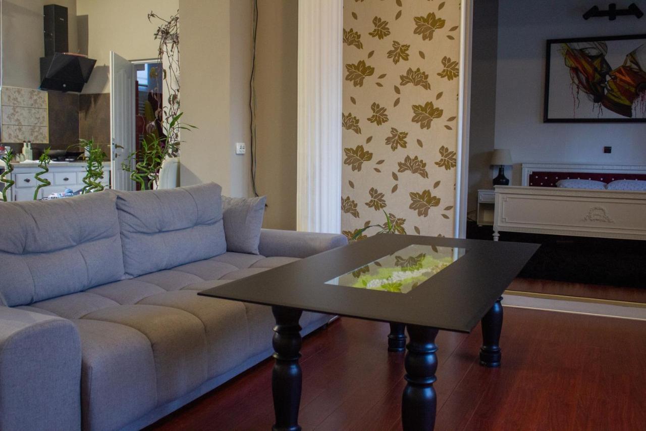 Yox Apartment 1 ออราแด ภายนอก รูปภาพ