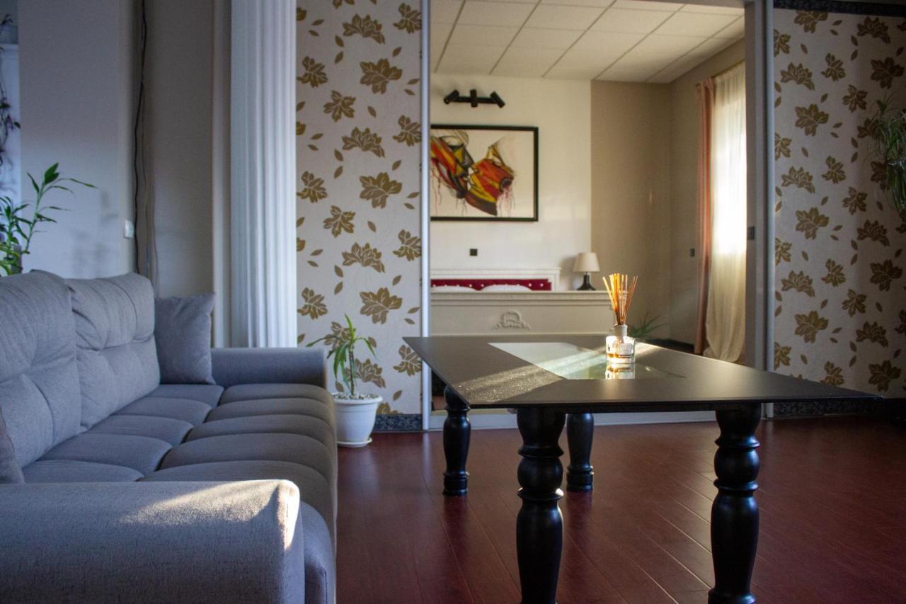 Yox Apartment 1 ออราแด ภายนอก รูปภาพ