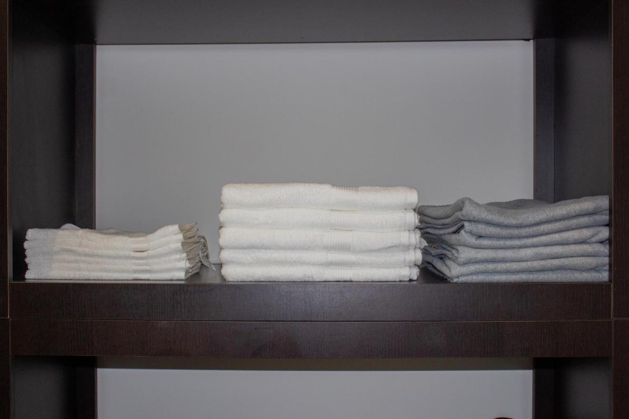 Yox Apartment 1 ออราแด ภายนอก รูปภาพ