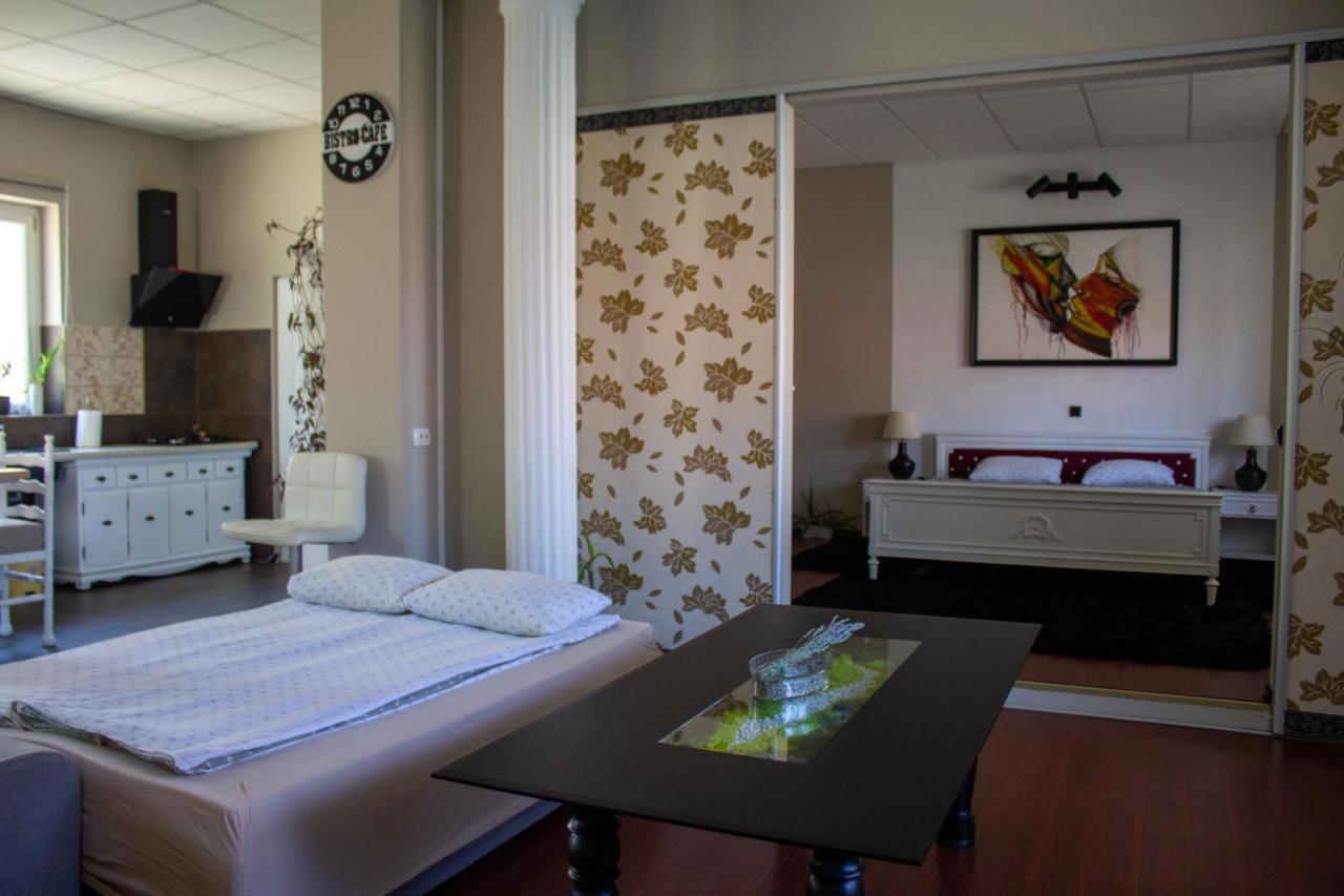Yox Apartment 1 ออราแด ภายนอก รูปภาพ