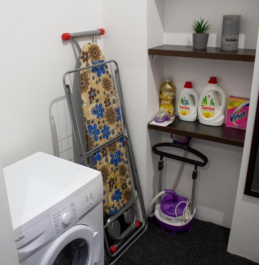 Yox Apartment 1 ออราแด ภายนอก รูปภาพ
