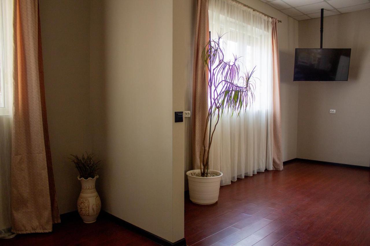 Yox Apartment 1 ออราแด ภายนอก รูปภาพ